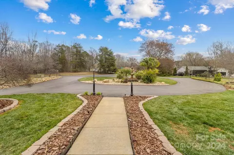 View/Area - 8593 Blue Heron Dr, Terrell, NC 28682 photo 1 of 5