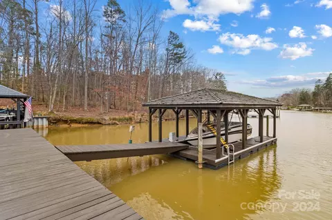 View/Area - 8593 Blue Heron Dr, Terrell, NC 28682 photo 2 of 5