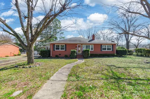 Exterior - 1111 Ann St, Monroe, NC 28112 photo 2 of 6