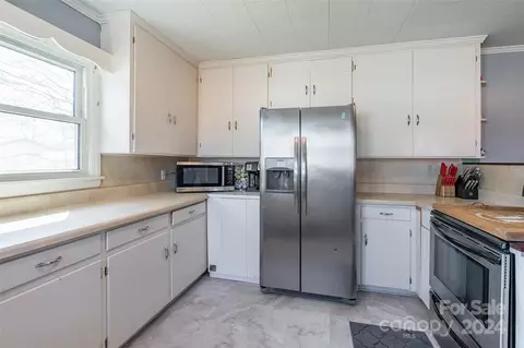 Kitchen - 1111 Ann St, Monroe, NC 28112 photo 3 of 4