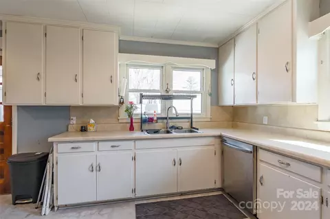 Kitchen - 1111 Ann St, Monroe, NC 28112 photo 2 of 4