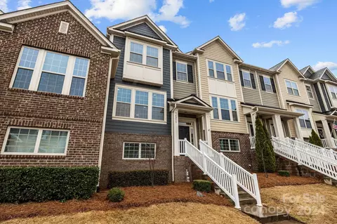 6259 Cloverdale Dr, Tega Cay, SC 29708