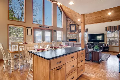 Kitchen - 670 Tahlfield Rd, Sylva, NC 28779 photo 4 of 4