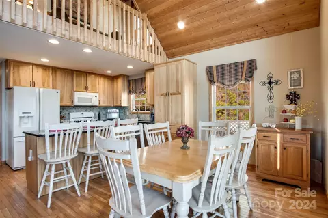 Dining - 670 Tahlfield Rd, Sylva, NC 28779 photo 2 of 3