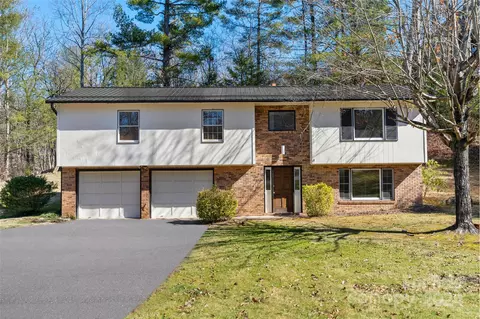 41 Salem Acres Rd, Weaverville, NC 28787