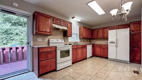 461 Jack Jones Rd, Lansing, NC 28643 photo 6