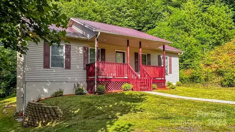 461 Jack Jones Rd, Lansing, NC 28643