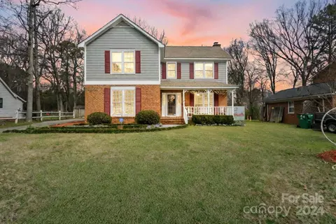 8628 Stoneface Rd, Charlotte, NC 28214