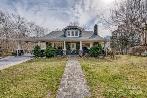 773 Greenwood Rd, Spruce Pine, NC 28777