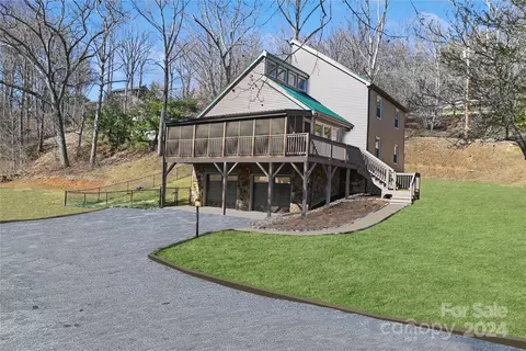 85 Blink Bonny Dr, Waynesville, NC 28786