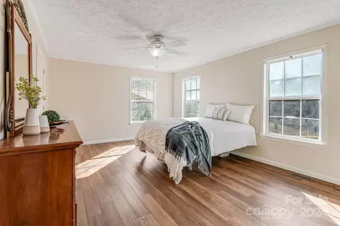 23 Yorkie Dr, Clyde, NC 28721 photo 13