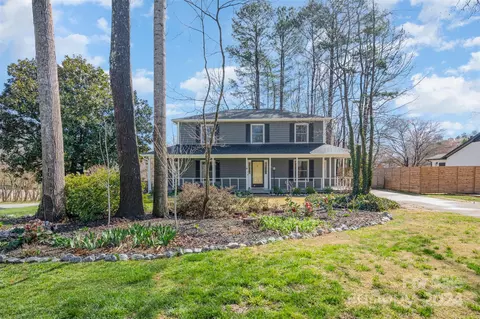 1130 Grace Meadow Dr, Mooresville, NC 28115