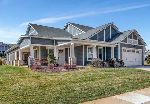 Exterior - 561 Bowline Dr, Denver, NC 28037 photo 2 of 16