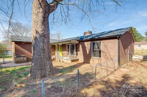 Exterior - 29 Amber Ln, Clyde, NC 28721 photo 6 of 6