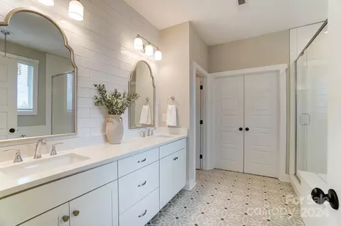 Bath - 1191 Therns Ferry Dr, Fort Mill, SC 29708 photo 2 of 6
