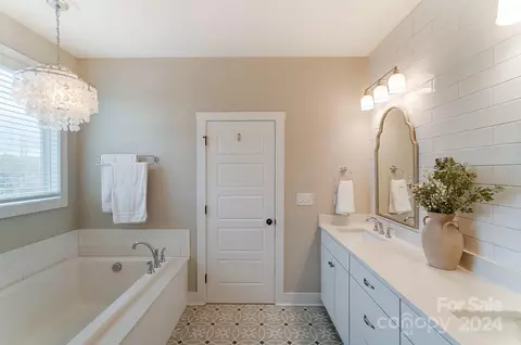 Bath - 1191 Therns Ferry Dr, Fort Mill, SC 29708 photo 4 of 6