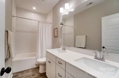 Bath - 1191 Therns Ferry Dr, Fort Mill, SC 29708 photo 6 of 6