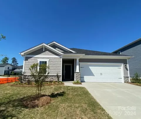 105 Squires Crossing Ln, Mooresville, NC 28115