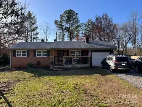 160 Hannah Rd, Statesville, NC 28625
