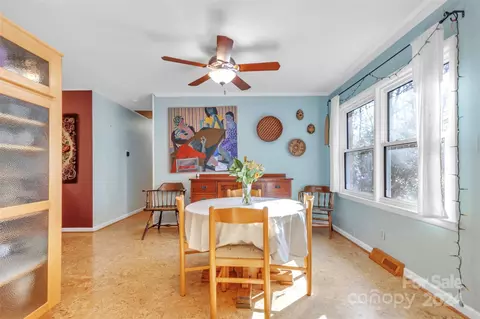 Dining - 122 Vernon Dr, Davidson, NC 28036 photo 1 of 2