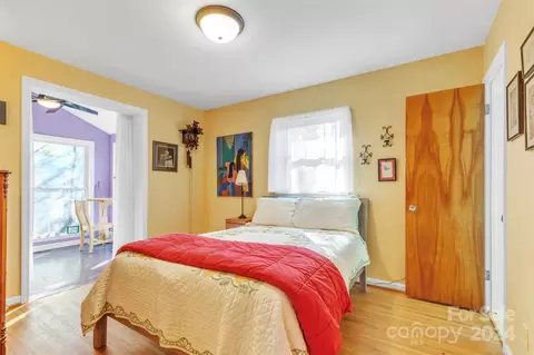 Bedroom - 122 Vernon Dr, Davidson, NC 28036 photo 1 of 3