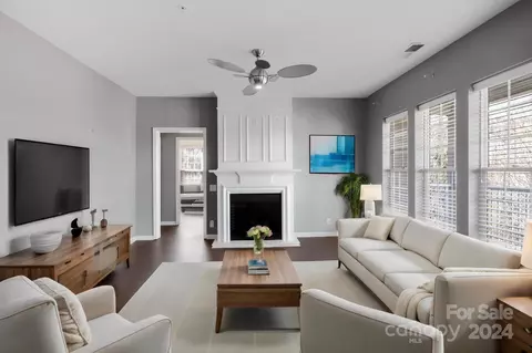 3178 Margellina Dr, Charlotte, NC 28210