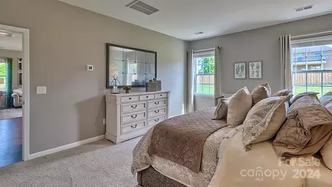 2009 Vanderlyn St, Monroe, NC 28112 photo 9