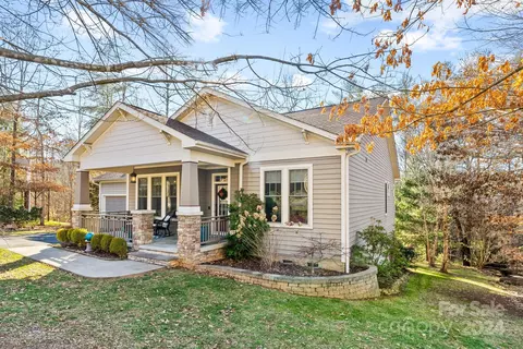 55 Greenwells Glory Dr, Biltmore Lake, NC 28715