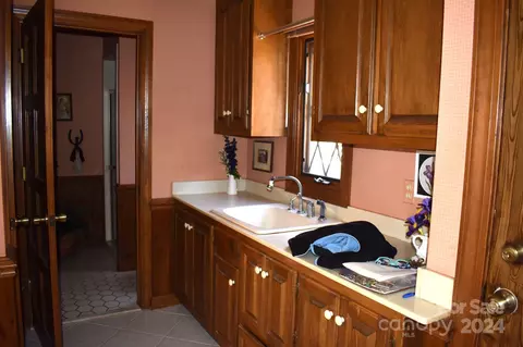 Kitchen - 325 Regency Rd, Salisbury, NC 28147 photo 4 of 4