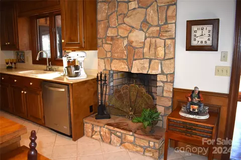 Living - 325 Regency Rd, Salisbury, NC 28147 photo 1 of 6