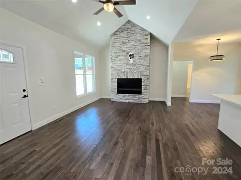 1718 Plantation Loop, Morganton, NC 28655 photo 3