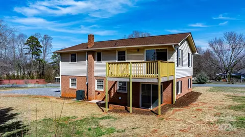 Exterior - 1187 Pecan St, Conover, NC 28613 photo 7 of 13