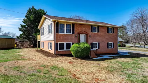 Exterior - 1187 Pecan St, Conover, NC 28613 photo 12 of 13