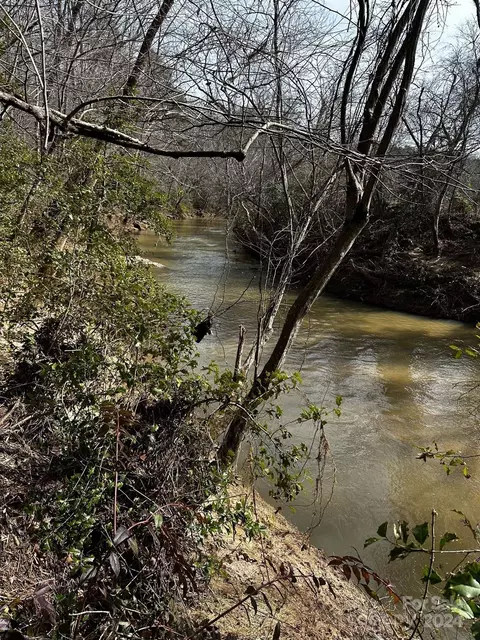 Huckleberry Ridge Road, Hiddenite, NC 28636