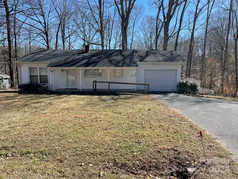 501 Perry St, Troy, NC 27371