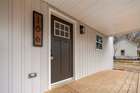 106 Park St, Clover, SC 29710
