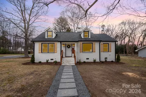 2346 Dion Ave, Charlotte, NC 28212