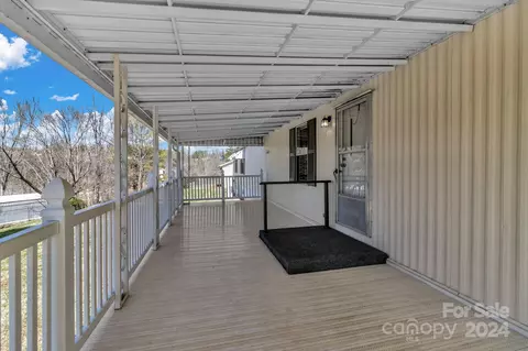 12 Westview Dr, Leicester, NC 28748 photo 8