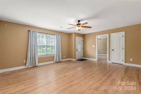 1659 Evans Dr, Lancaster, SC 29720 photo 6