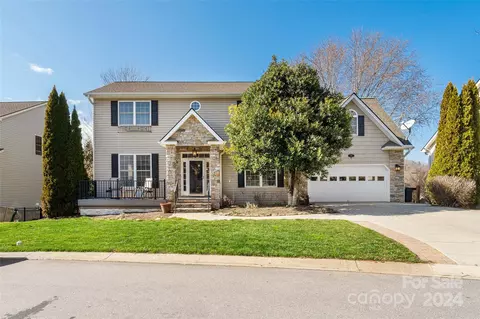 214 Rivercrest Blvd, Arden, NC 28704