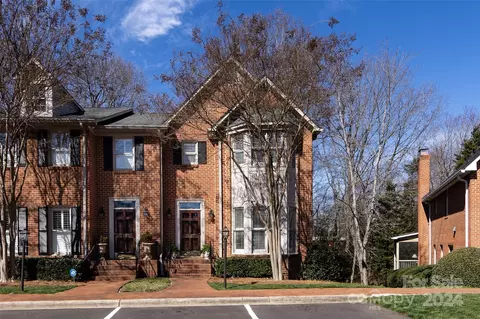 3537 Kylemore Ct, Charlotte, NC 28210