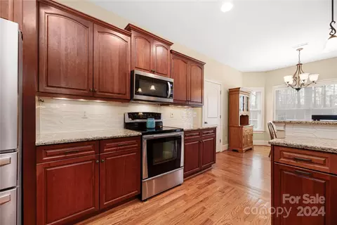 Kitchen - 2433 Shiny Leaf Dr, Denver, NC 28037 photo 1 of 2