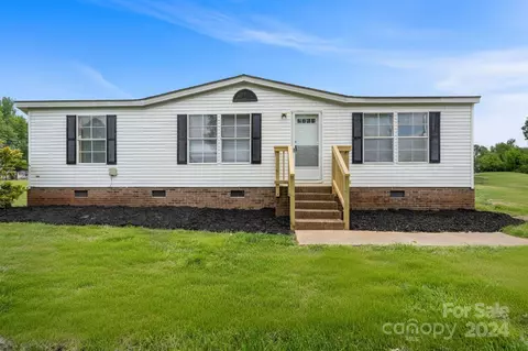 109 Regatta Ln, Mooresville, NC 28115