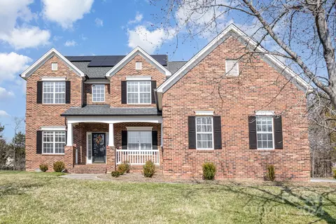 11403 Fountaingrove Dr, Charlotte, NC 28262