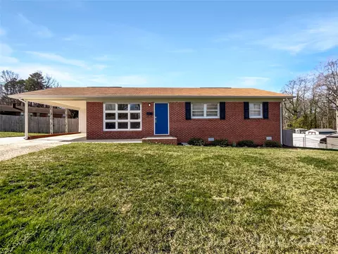 310 Park Dr, Stanley, NC 28164