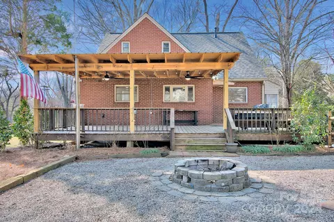 Exterior - 504 8th St, Spencer, NC 28159 photo 9 of 13
