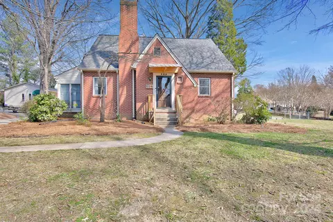 504 8th St, Spencer, NC 28159