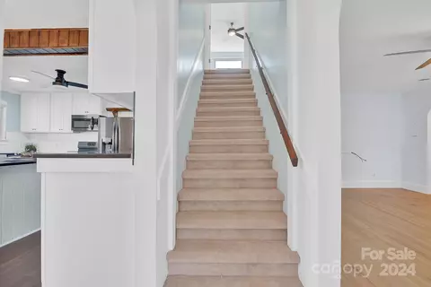 Entry Way - 504 8th St, Spencer, NC 28159 photo 2 of 2