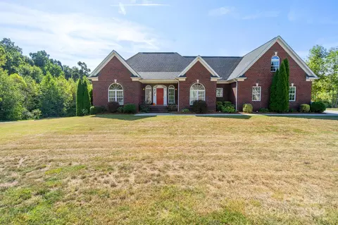 121 Sparta Dr, Mooresville, NC 28117
