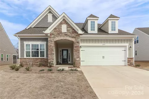 2943 Findley Rd, Statesville, NC 28625